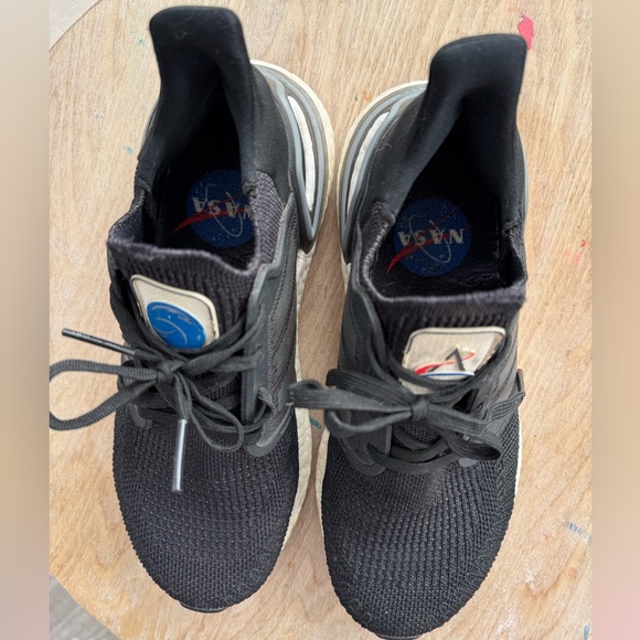 ADIDAS Ultraboost 20 Women’s NASA Flyknit Boost in Space Black Size 7 - Picture 4 of 10